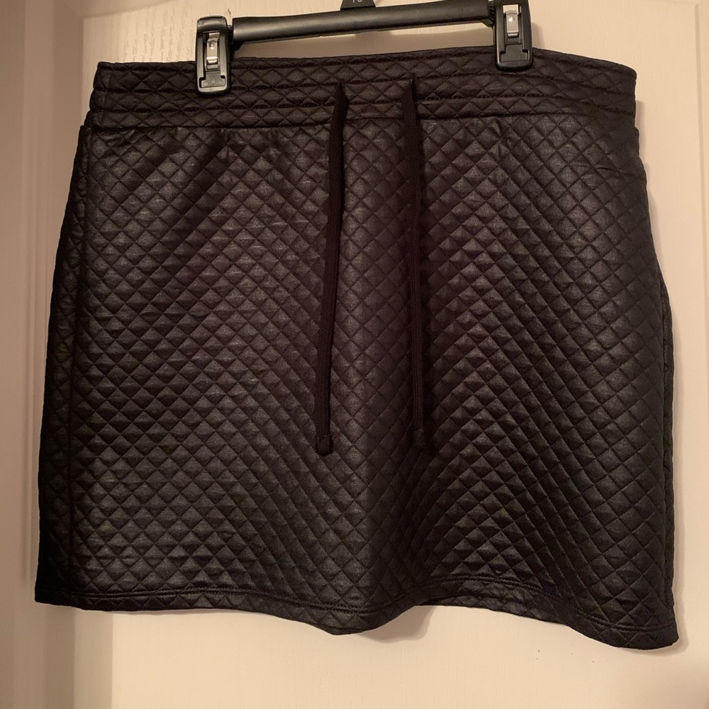 Black skirt